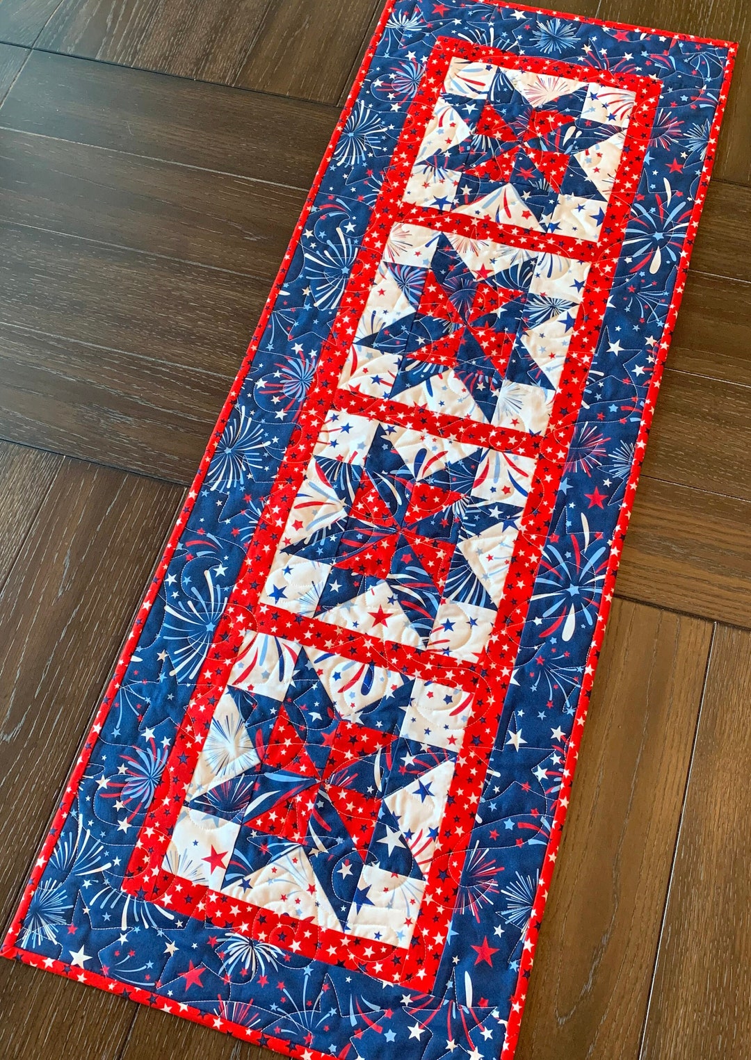 Pinwheel Stars PDF Table Runner Pattern
