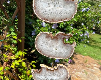 Handmade Agate Spinner: USA Crafted Wind Chime, White Rimmed Stone (S50104N)