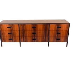 Harvey Probber Mid-Century Modern Sideboard & Credenza with Nine Drawers