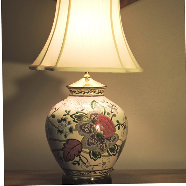David Thomas Porcelain Lotus Motif Asian Ginger Jar Table Lamp