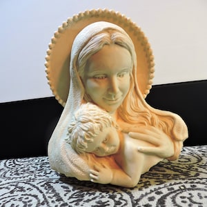 Vintage Madonna And Infant Wall Figurine By Universal Statuary 1997