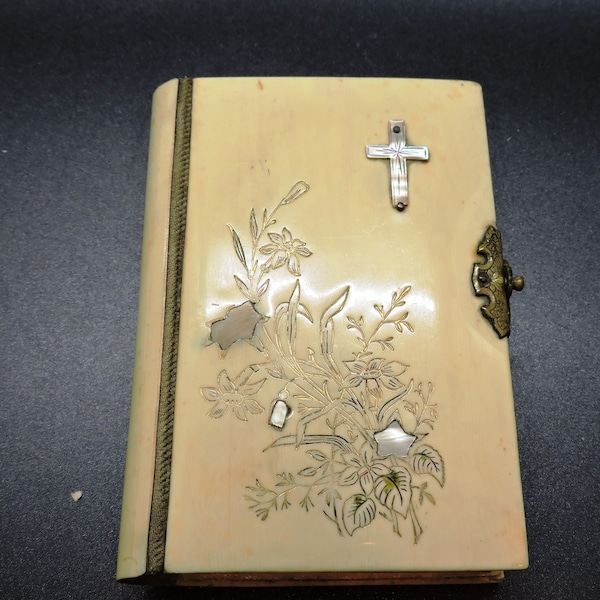 1902 Antique German Pearls Of Devotion Celluloid And Mother Of Pearl Miniature Prayer Book