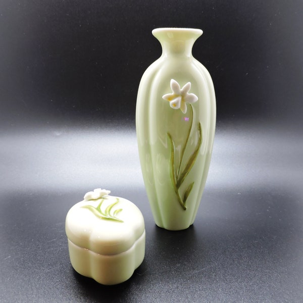 Beautiful Gallery Originals Signed Celadon Green Porcelain Bud Vase and Trinket Box