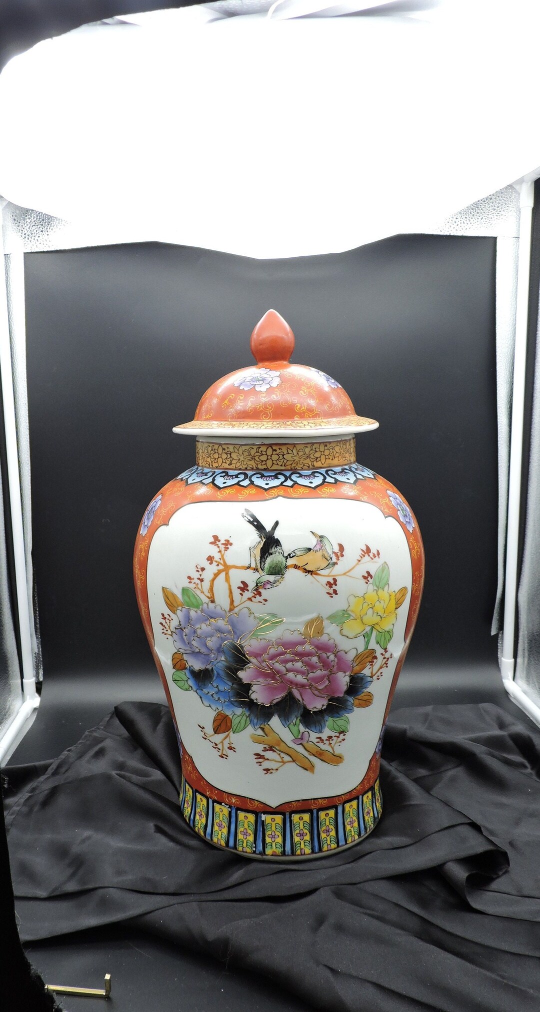 Beautiful Hand Painted Vintage Asian Ginger Jar/floor Vase With Lid