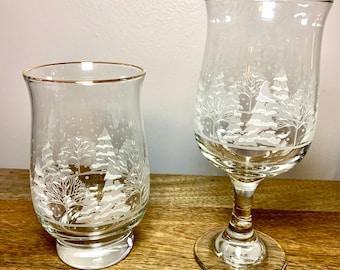 Arby’s Winter Scene Frosty Pines by Libbey Glass Company For Arby’s White On Clear Glass With Gold Rim Tumblers or Stemmed Sold In Sets of 2