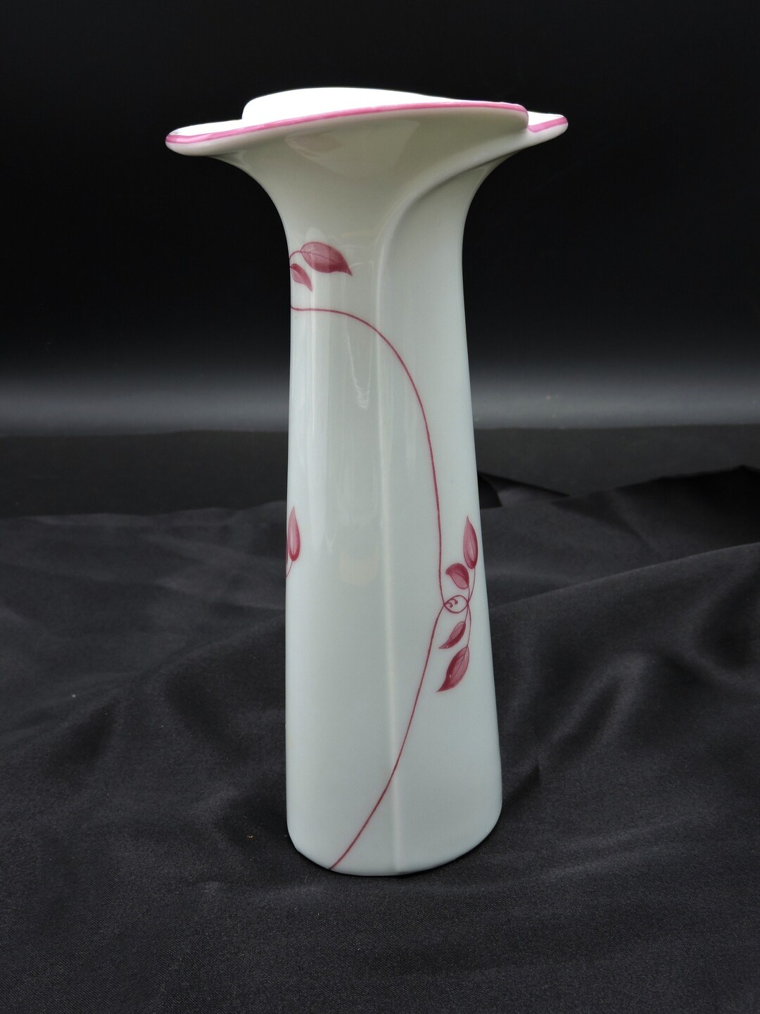 Royal Porzellan Bavaria KPM Porcelain Bud Vase White With Rose Pink ...