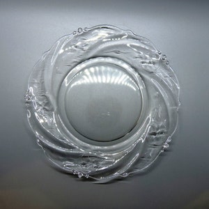 Set of 11  A. H. Heisey Narcissus Pattern Cut # 965 Clear Etched Glass Luncheon Plates