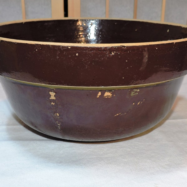 Antique 5 Quart Large Brown Glazed Stoneware Mixing Bowl With Raised Bottom 10.75"