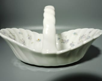 Wedgwood Bone China April Flowers Basket Made In England