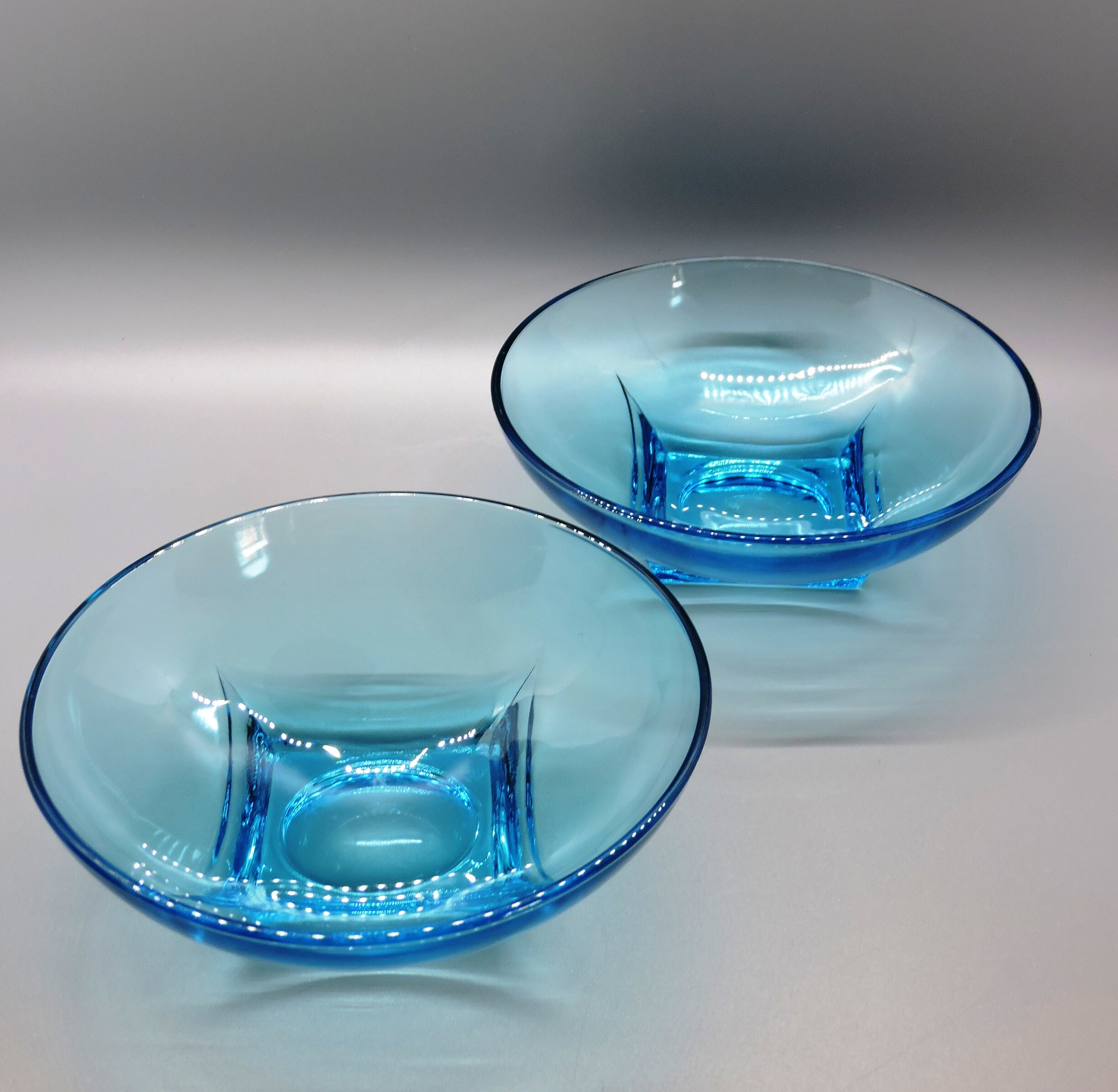 Set of 2 Vintage Hazel Atlas Colony Capri Azure Blue Round Bowls With Square Foot