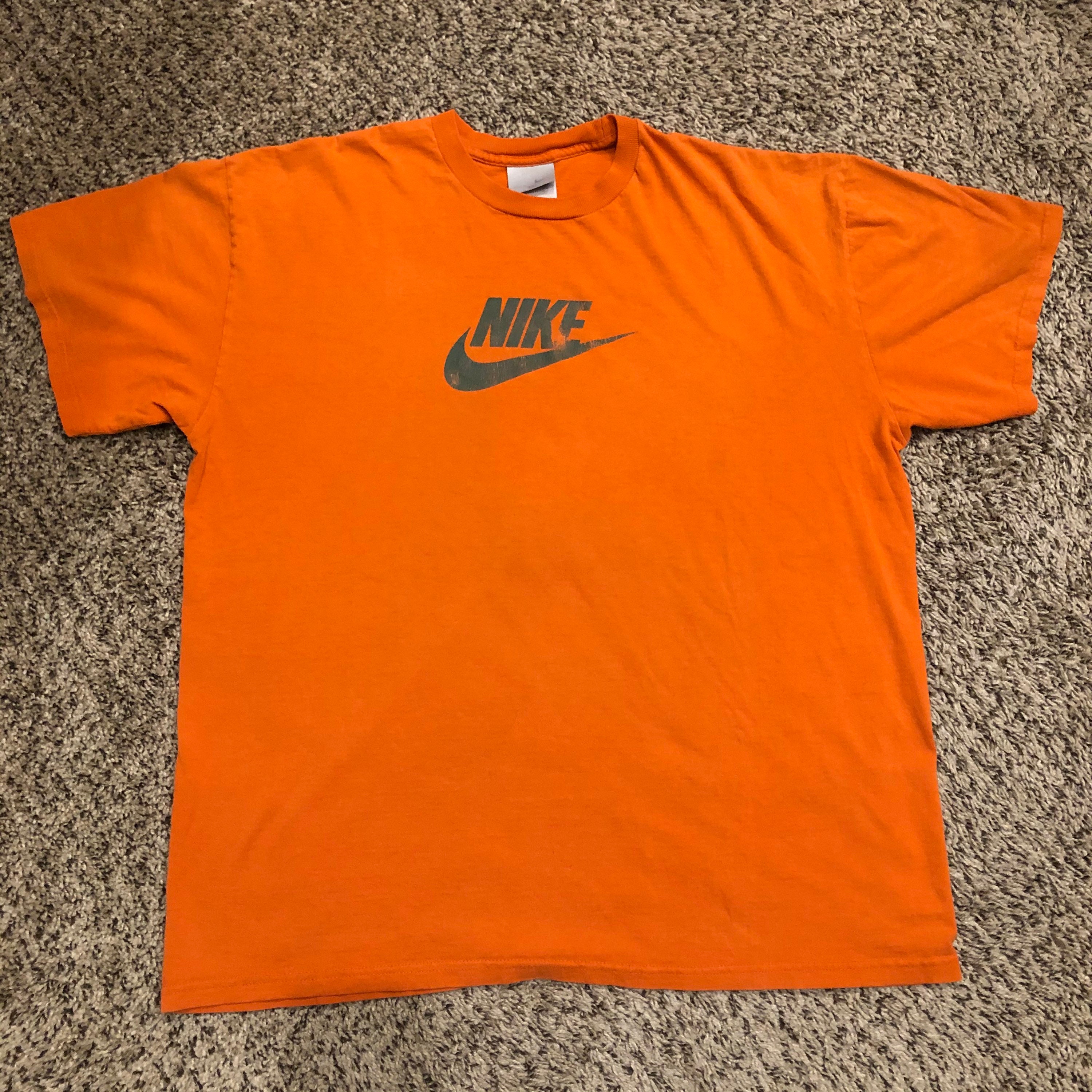 orange nike shirt women's