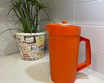 Vintage jaren 1970 Tupperware Harvest Orange 874-7 1 Quart kruik