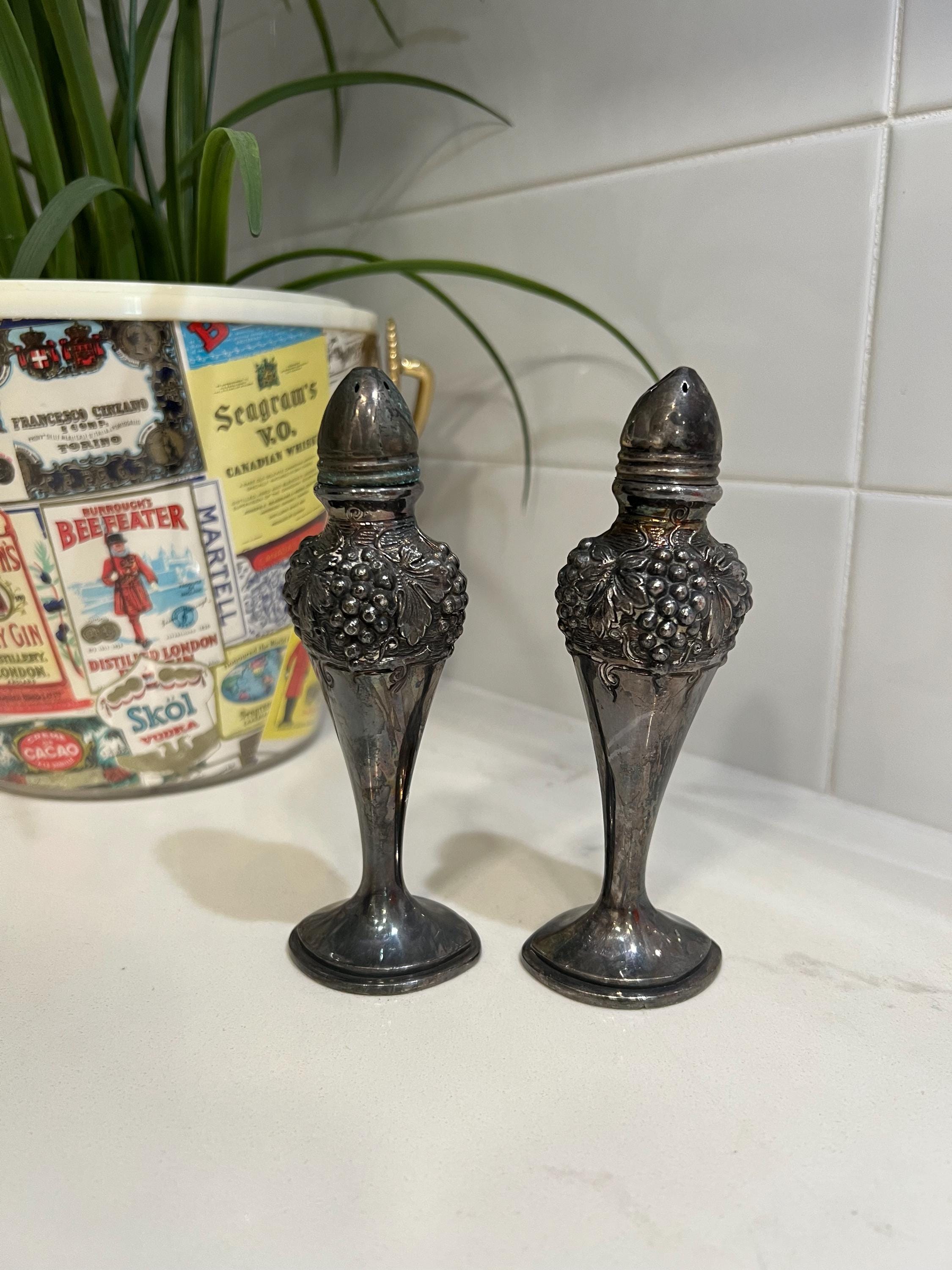Bp Salt and Pepper - Etsy Canada
