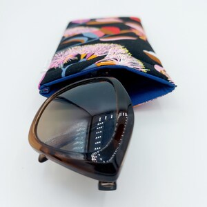 Floral Padded Glasses Case, Squeeze Open, Jocelyn Proust Design image 4