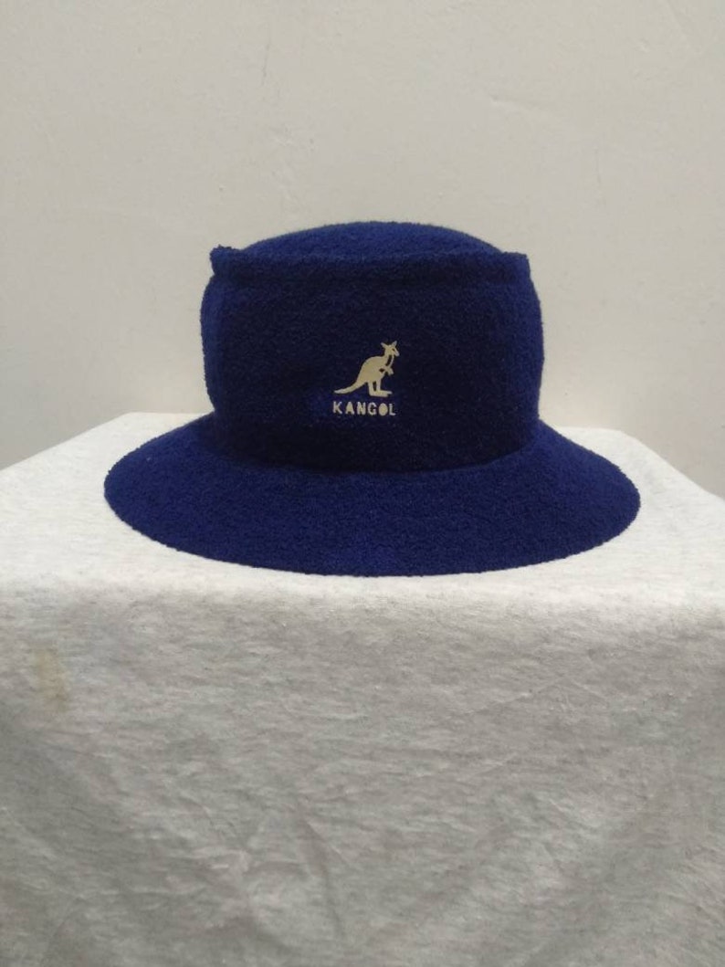 as colour bucket hat