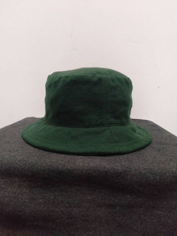 benetton bucket hat