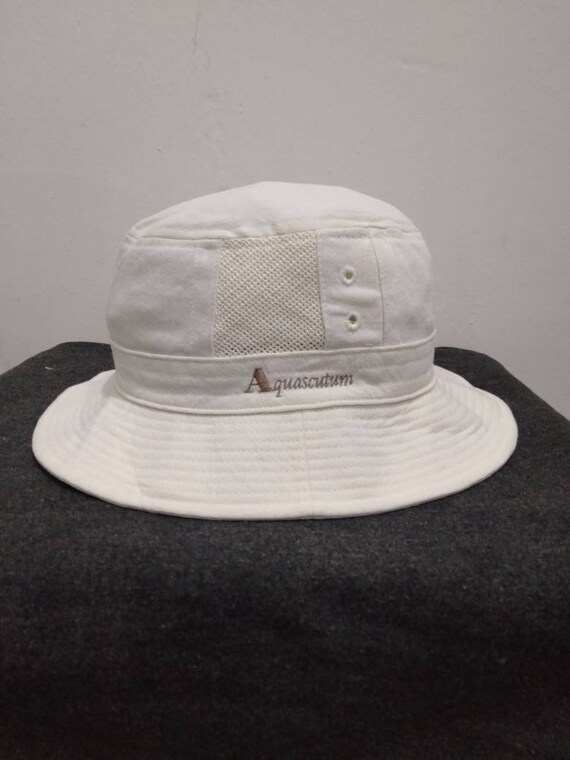 aquascutum bucket hat