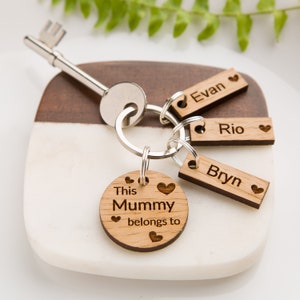 Personalised This Mummy Belongs To Oak Keyring Gifts for New Mum Mommy Key Ring Chain Birthday Mothers Day Gifts Childrens Names Newborn Mom