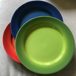 Royal Limited Colors large dinner plates (3)