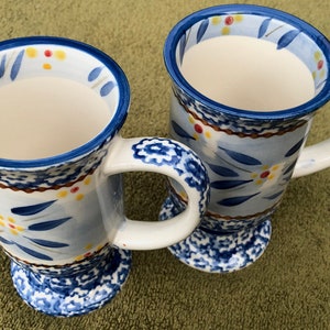 Temp-Tations Presentable Ovenware Old World pedestal mugs (2)