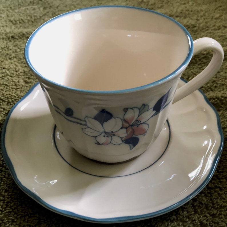 Epoch Korea Apple Blossom Cups and Saucers 6 Etsy