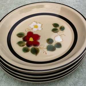Blossoming Salad/dessert plates (4) Japan