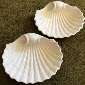 Clam shaped seafood plates  (2), Inarco