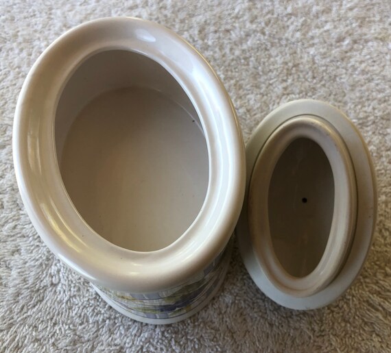 Marjolein Bastin porcelain ring dish music box View 3