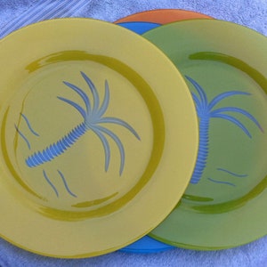 Translucent Arc  France palm tree dinner plates (4)