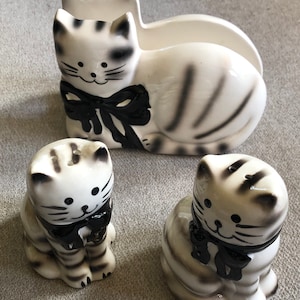 Cats ceramic salt and pepper set with matching napkin holder
