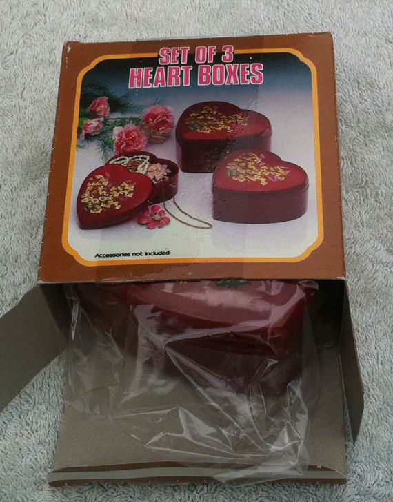 Set of three (3) heart shaped nested trinket boxes - image 4