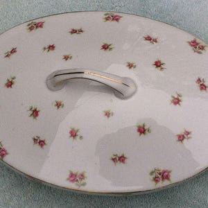 Victoria China Czechoslovakia oval vegetable bowl with lid