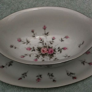 Rosebud by HARMONY HOUSE gravy boat