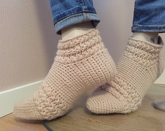 Winterstar short socks crochet pattern