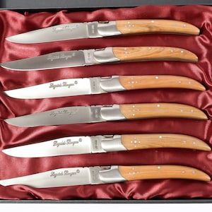 Set of 6 French teak  Laguiole handle steak knives