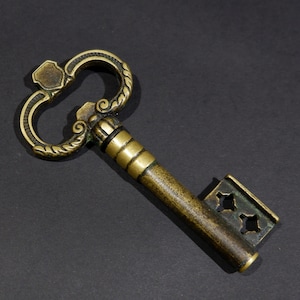 wine opener  Beer Opener Corkscrew vintage  key