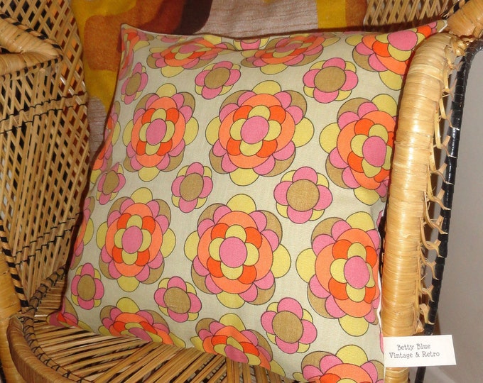 Funky vintage retro 1960s/70s   yellow green and pink floral cushion cover