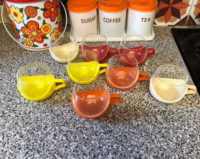 Pair of  pyrex style  drinkups in colour options  coloured plastic holders set of 2 coffee cups