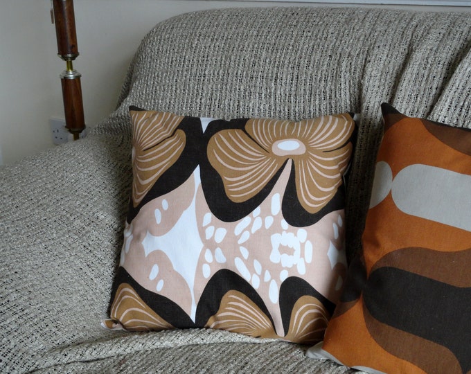 Funky vintage retro 1960s/70s shades of brown floral cushion cover