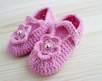 Baby Girl Tricoté Booties Hiver Baby Shoes Rose Crochet Pantoufles Fleur Tricot Booties Chaussures new-nées Tricot Accessoires Douche Cadeau