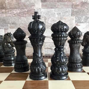 Exclusive black wooden chess pieces with box, Wood carving chess pieces and case, Luxury chess pieces weighted, Hand carved chess set