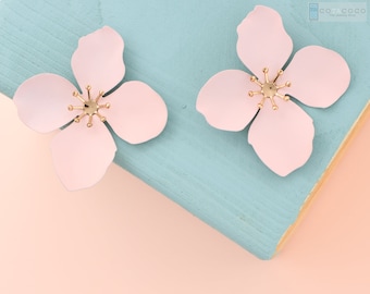 Flower earrings, Statement stud earrings, Floral earrings, Spring color earrings, Bridesmaid earrings, Birthday gift, Pastel floral earrings