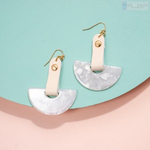 Semicircle resin earrings, Statement earrings, Acrylic earrings, Geometric earrings, Dainty earrings, Half moon earrings, Crescent earring