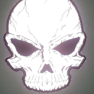 Cracked REFLECTIVE SKULL 3.75" or 10" iron on back patch (3169)