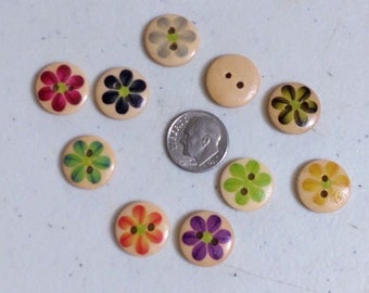 Pack of FLOWER PATTERN 2-hole Wood Buttons 5/8" (15mm) Scrapbook Craft (9007)