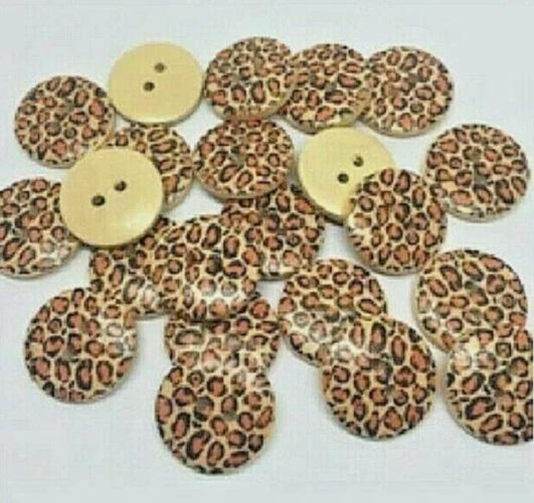 Pack of 10 LEOPARD PRINT 2-hole Wood Buttons 11/16