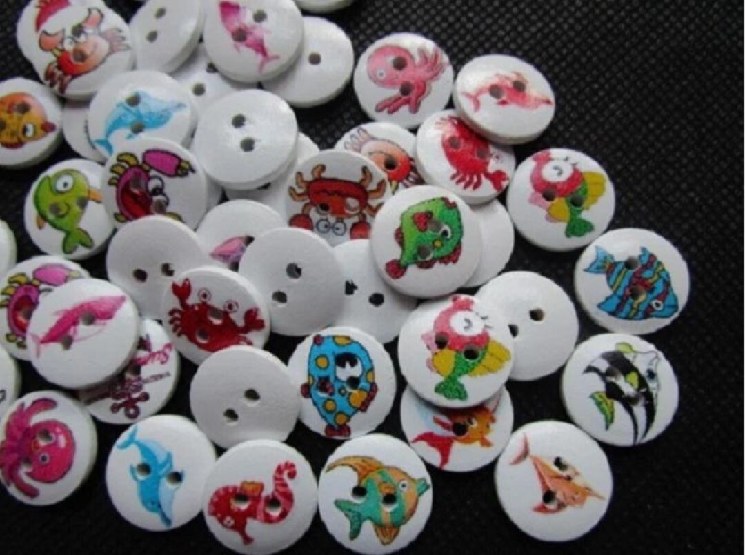Pack of SEA CREATURES 2-hole White Wood Buttons 5/8