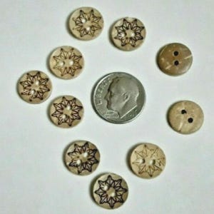 Pack of 20 FLOWER / SNOWFLAKE 2-hole Coconut Shell Button 7/16" (11.2mm) Craft (2009)