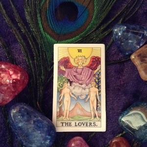 Sex & Relationship psychic tarot reading. Fast same day reply.