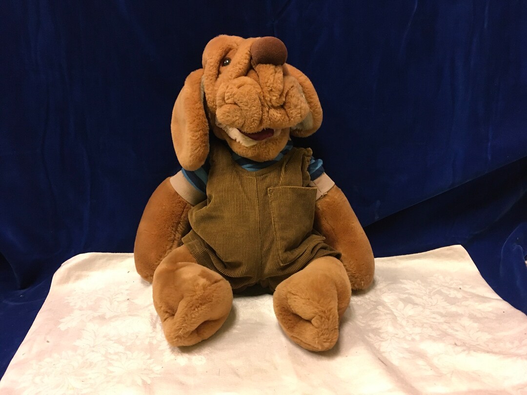 Vintage wrinkles Plush Dog Hand Puppet 1981 Etsy